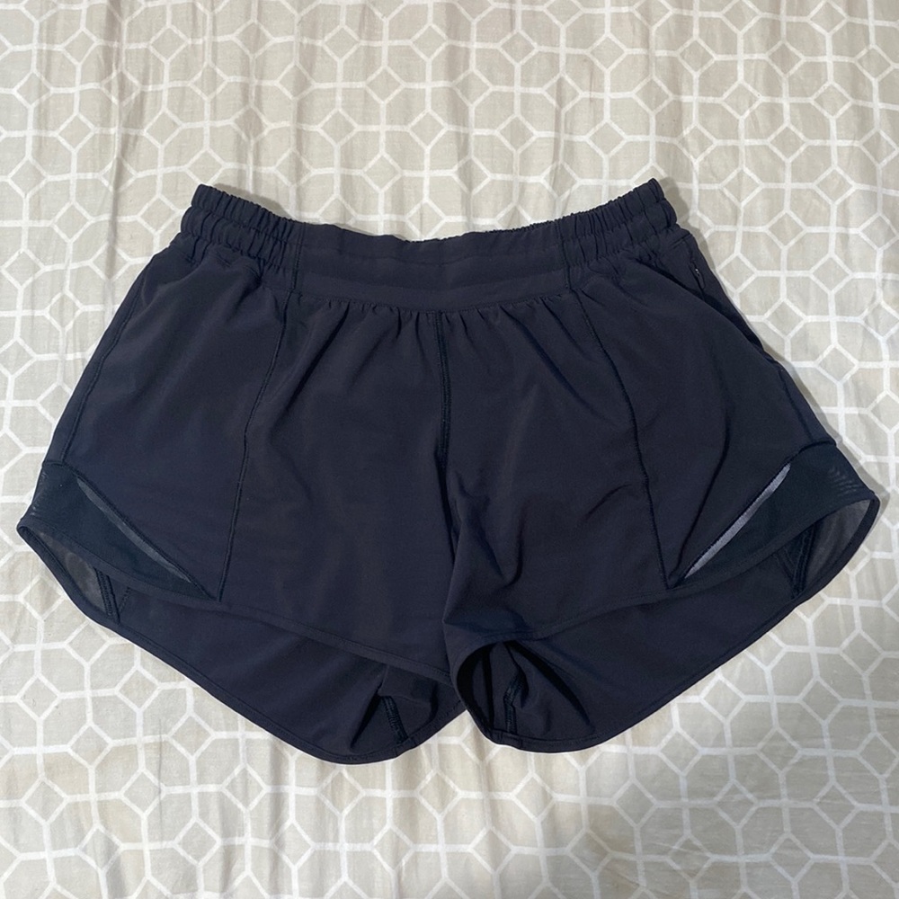hotty hots 4” inseam size 6!!!